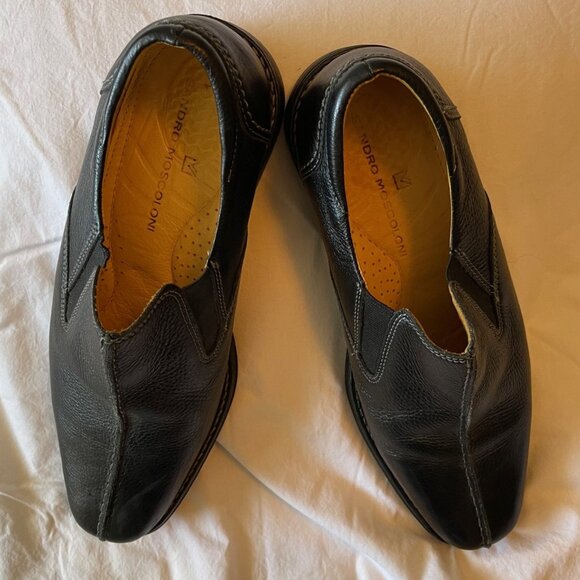 Sandro Moscoloni Black Leather loafers, Size 8.5D main image 6